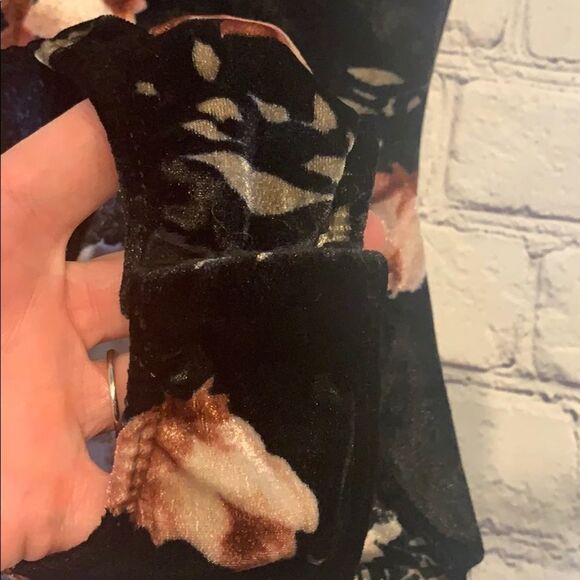 🌸 Urban Outfitters: Out From Under Floral Strapless Bodysuit - Size XS - Picture 4 of 6